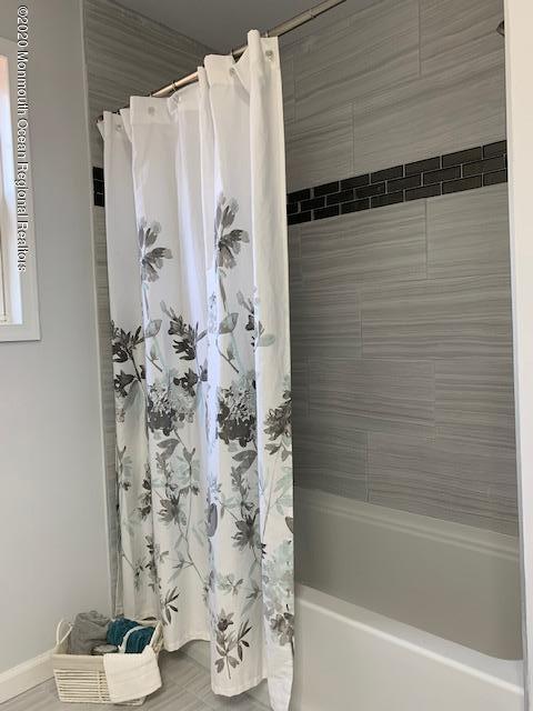 108 Mooring Road Manahawkin, NJ 08050 - Photo 54 of 62 Bath 2nd Fl Tub
