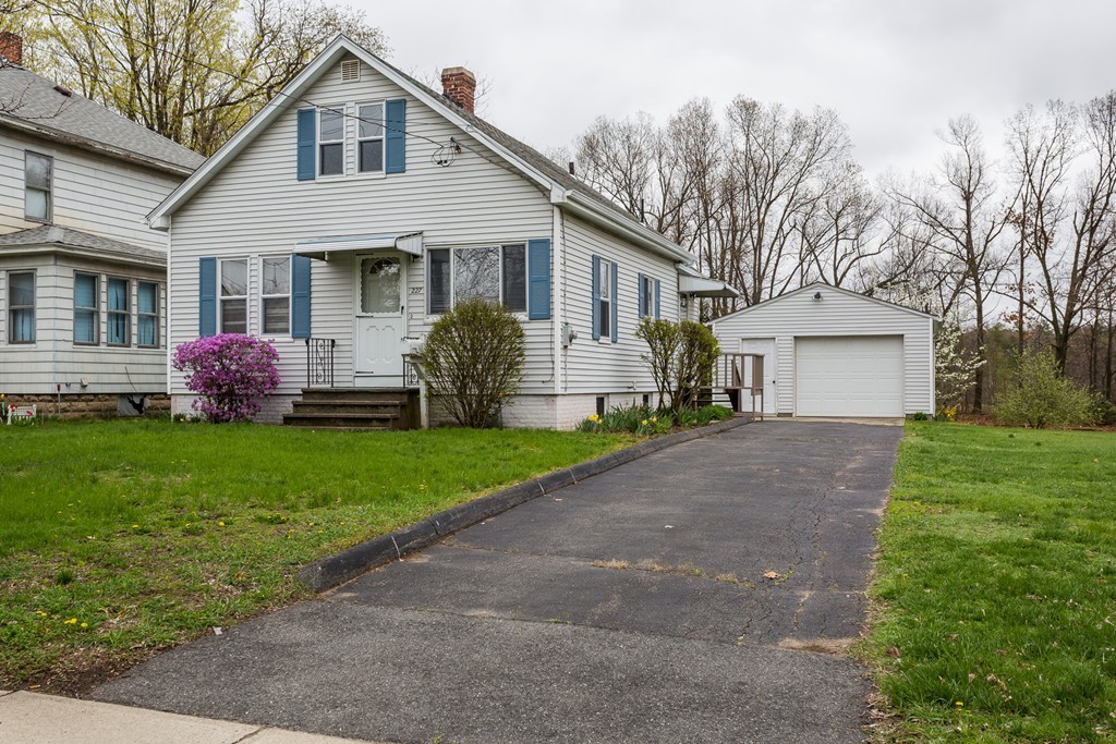227 Parker Street Springfield, MA 01151 - Photo 1 of 29 Gallery Image 1