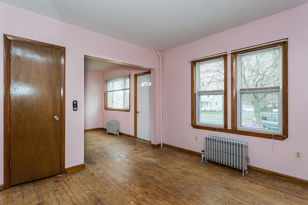 227 Parker Street Springfield, MA 01151 - Photo 11 of 29 Gallery Image 11