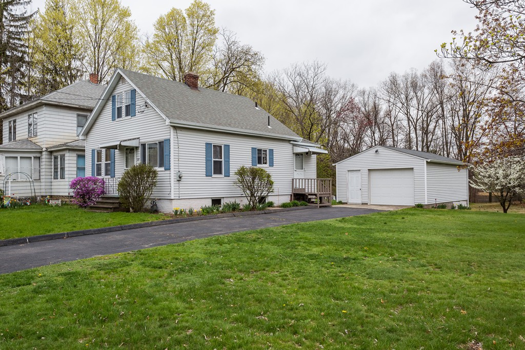 227 Parker Street Springfield, MA 01151 - Photo 3 of 29 Gallery Image 3