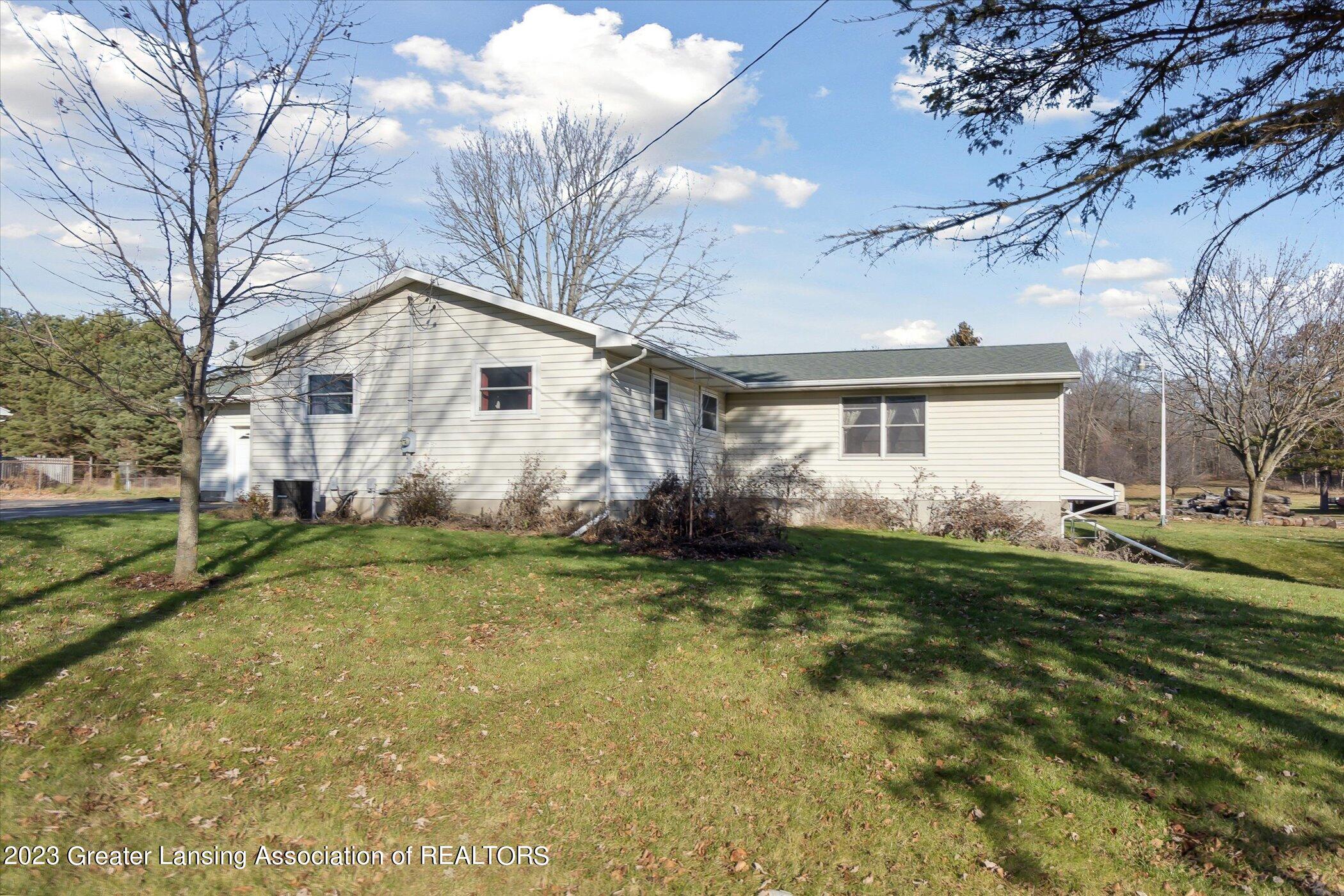 910 West Dansville Road Mason, MI 48854 - Photo 3 of 60 04-910-W-Dansville-Rd-Mason-MI-48854-Win