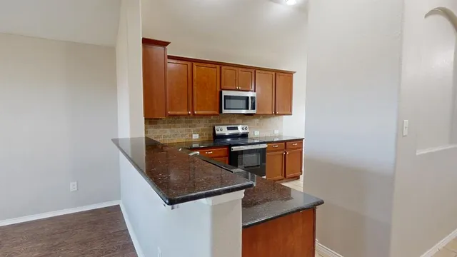 $2,055 | 412 Copper Ridge Road, Fort Worth, TX 76052