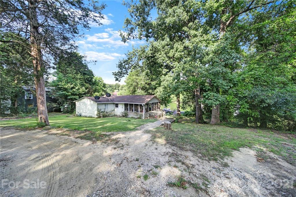 1561 Museum Road Rock Hill, SC 29732 - Photo 2 of 22 Gallery Image 2