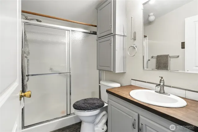 $225,000 | 6630 Northeast Aquarius Lane, Bremerton, WA 98311