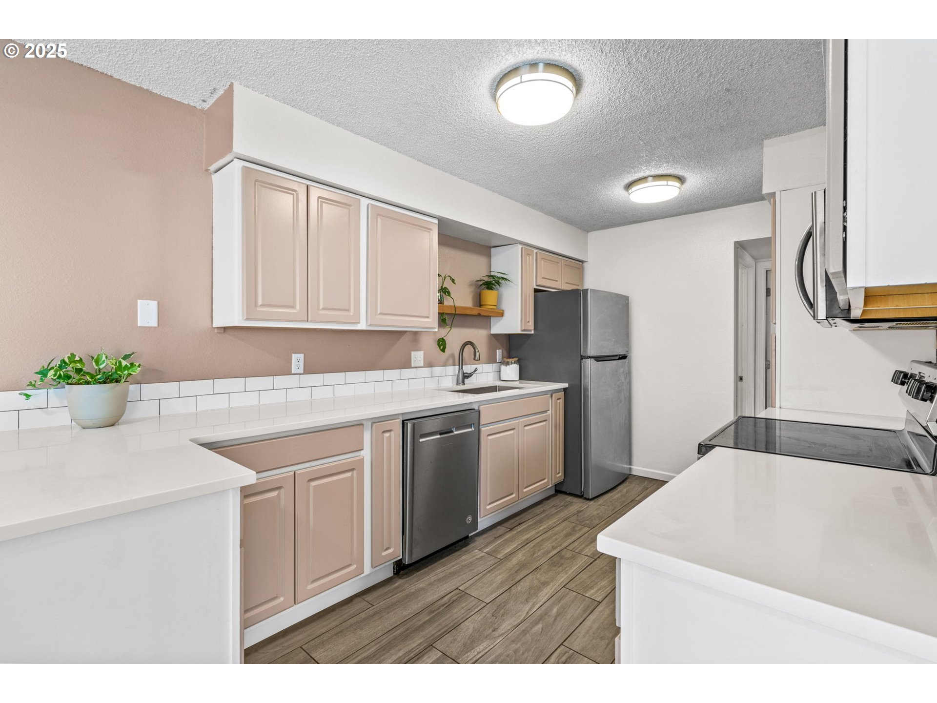 2727 Gateway Street, Unit 24 Springfield, OR 97477 - Photo 12 of 34