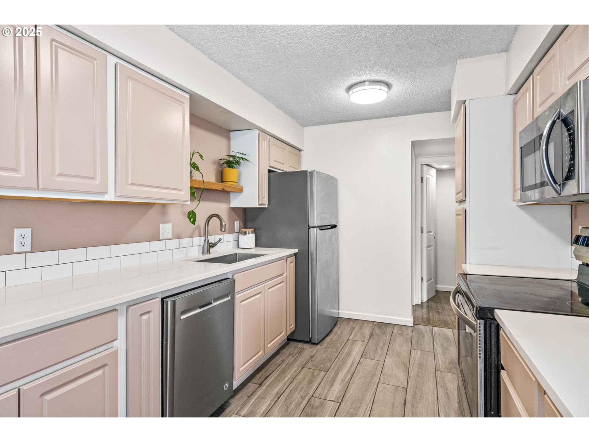 2727 Gateway Street, Unit 24 Springfield, OR 97477 - Photo 13 of 34
