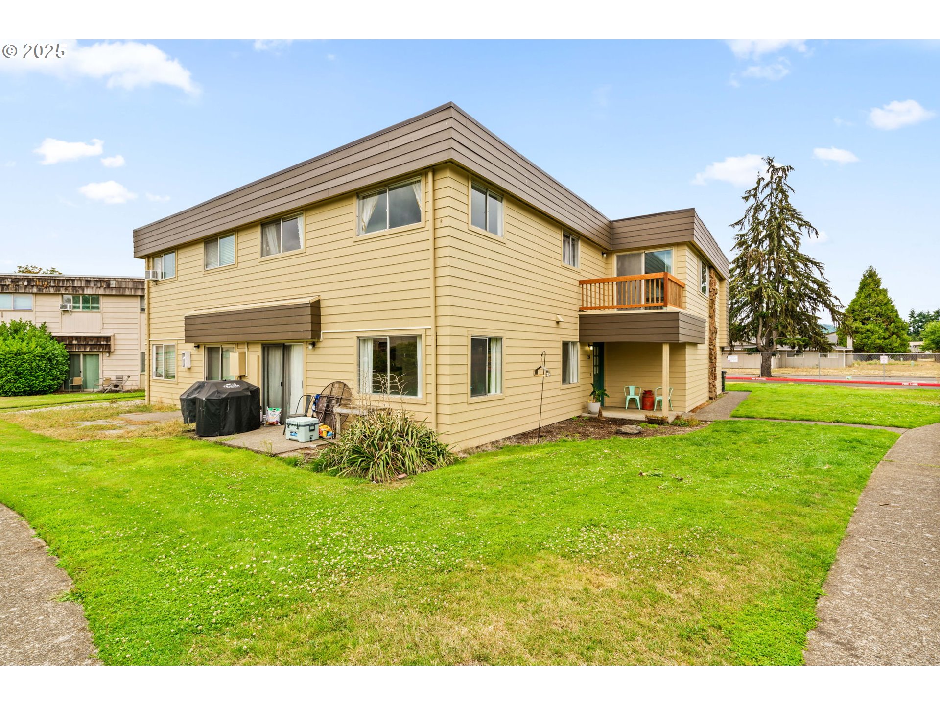 2727 Gateway Street, Unit 24 Springfield, OR 97477 - Photo 28 of 34