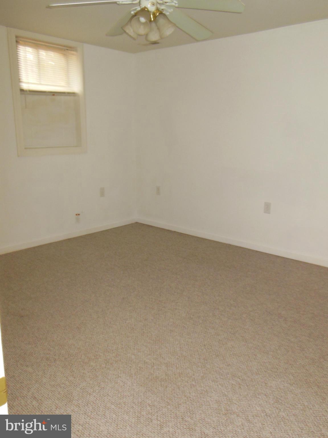 183 Magothy Beach Road Pasadena, MD 21122 - Photo 16 of 19 Bedroom