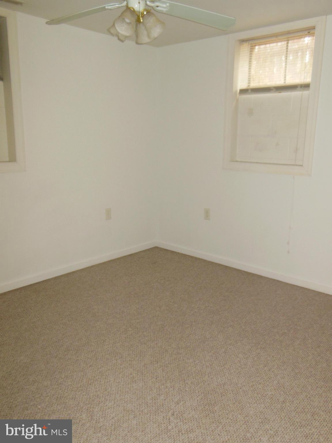 183 Magothy Beach Road Pasadena, MD 21122 - Photo 17 of 19 Bedroom