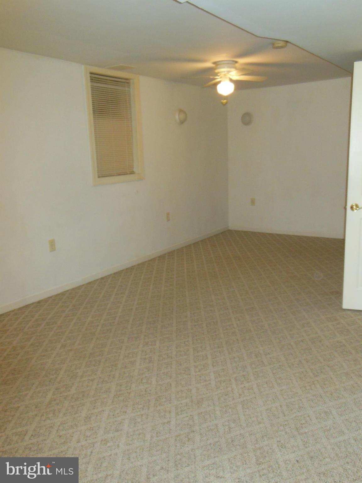 183 Magothy Beach Road Pasadena, MD 21122 - Photo 18 of 19 Bedroom