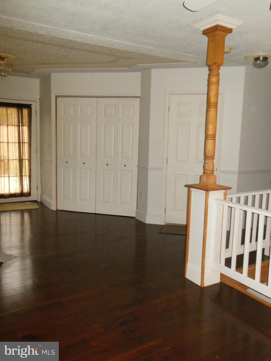 183 Magothy Beach Road Pasadena, MD 21122 - Photo 19 of 19 Interior (General)