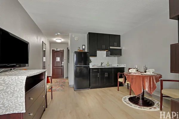 $1,300 | 6175 West Grand Avenue, Unit 4012, Gurnee, IL 60031