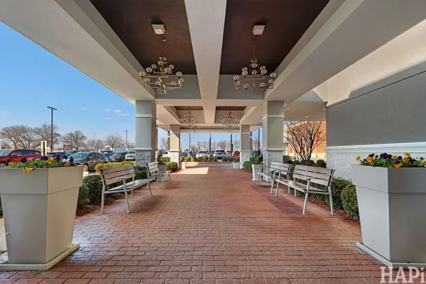 $1,300 | 6175 West Grand Avenue, Unit 4012, Gurnee, IL 60031