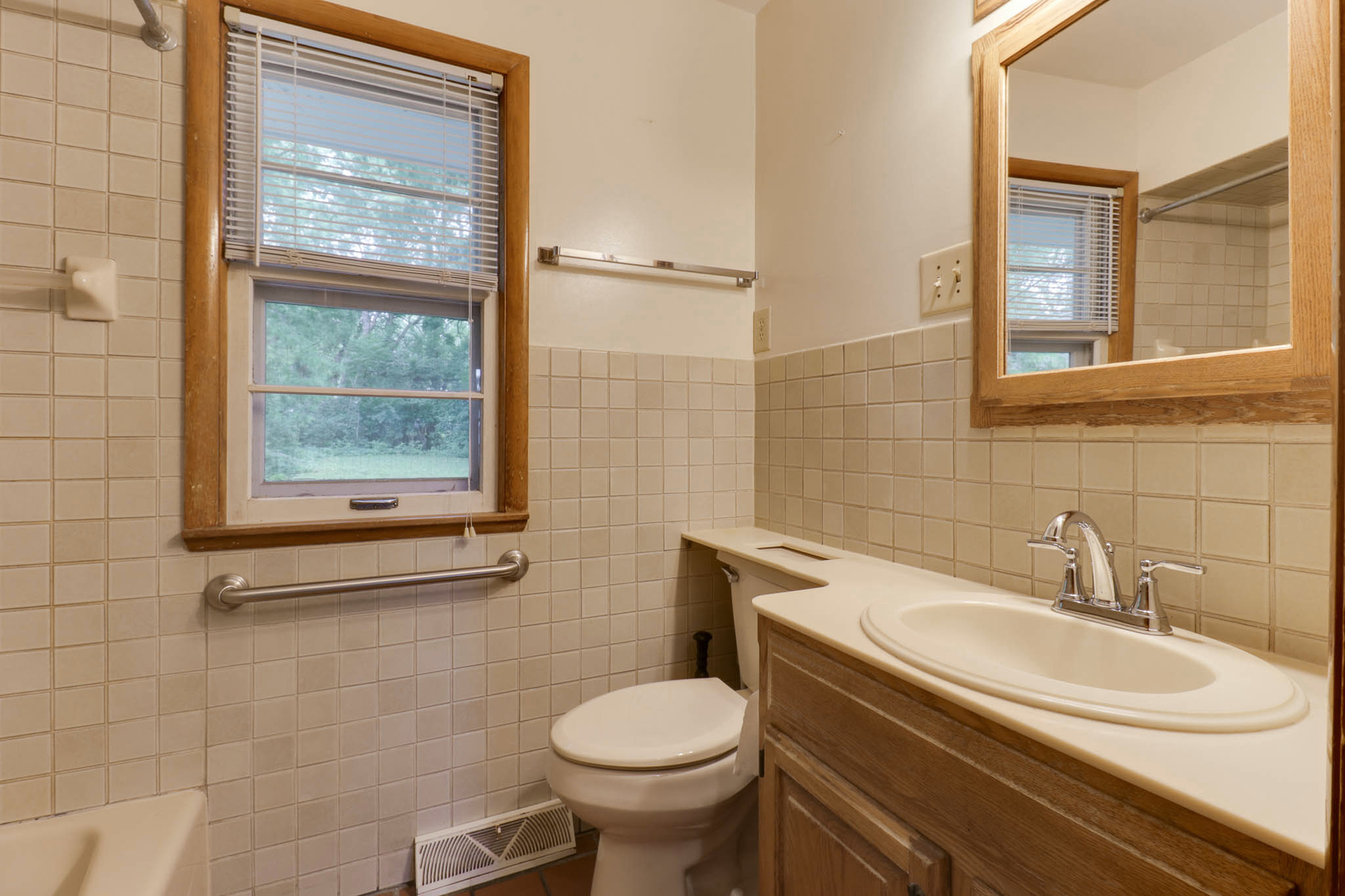 129 Eastview Drive Normal, IL 61761 - Photo 23 of 38