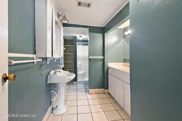 $185,000 | 1409 Ross Circle, Jackson, MS 39209