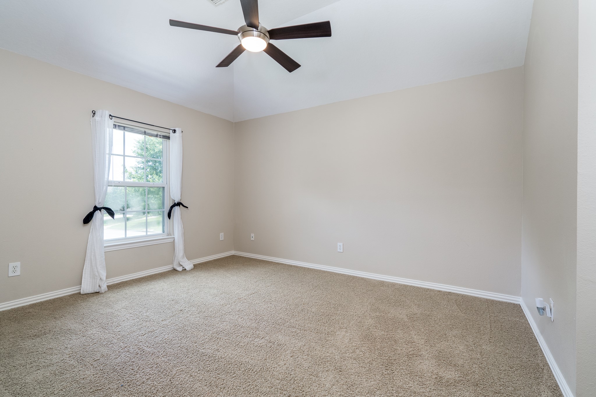 5914 Oakmoss Trail Spring, TX 77379 - Photo 27 of 50 The last of the bedrooms, but definitely not the least, as it is very spacious! We call dibs on this space!