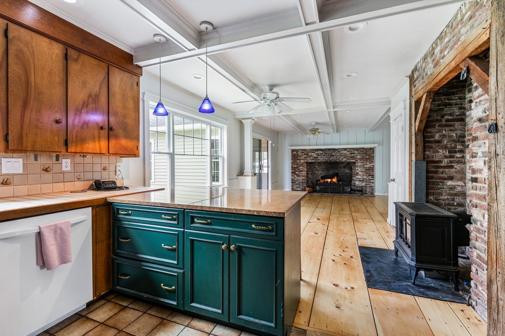 534 Hooksett Road Auburn, NH 03032 - Photo 13 of 38 Gallery Image 13
