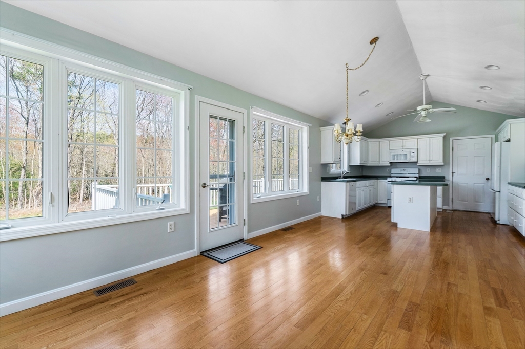 534 Hooksett Road Auburn, NH 03032 - Photo 33 of 38 Gallery Image 33