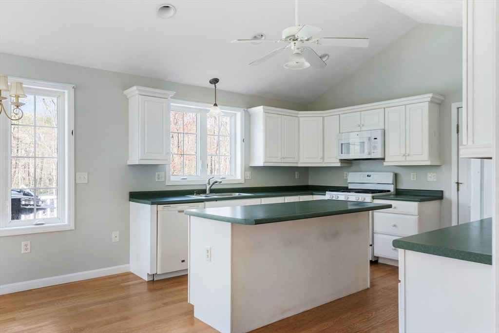 534 Hooksett Road Auburn, NH 03032 - Photo 34 of 38 Gallery Image 34