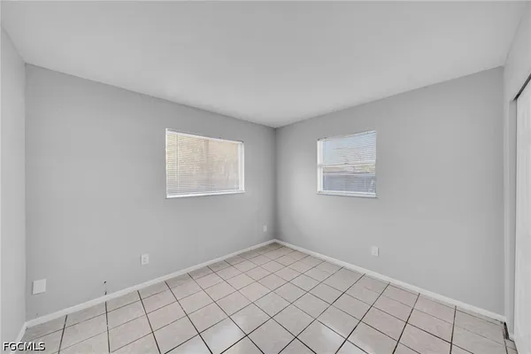 $1,300 | 15 Southeast 24th Avenue, Unit E, Cape Coral, FL 33990