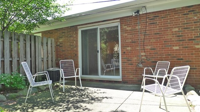 101 Gaslight Lane, Unit 101F Mayfield Heights, OH 44124 - Photo 18 of 20