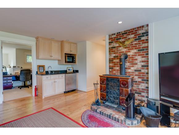 89 Tracy Way Meredith, NH 03253 - Photo 22 of 30