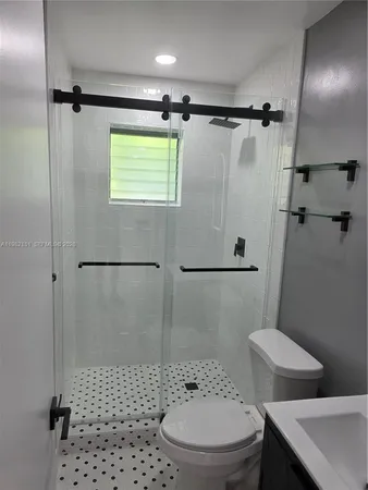 $1,500 | 411 Southeast 3rd Avenue, Unit 3, Hallandale Beach, FL 33009