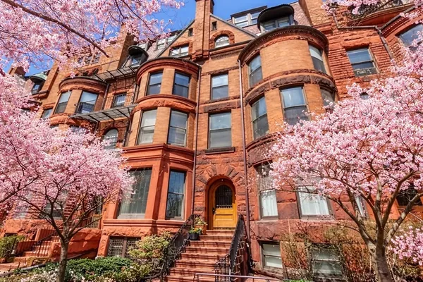 $1,539,000 | 19 Bay State Road, Unit 4, Boston, MA 02215