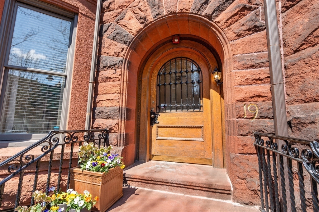 19 Bay State Road, Unit 4 Boston, MA 02215 - Photo 2 of 27