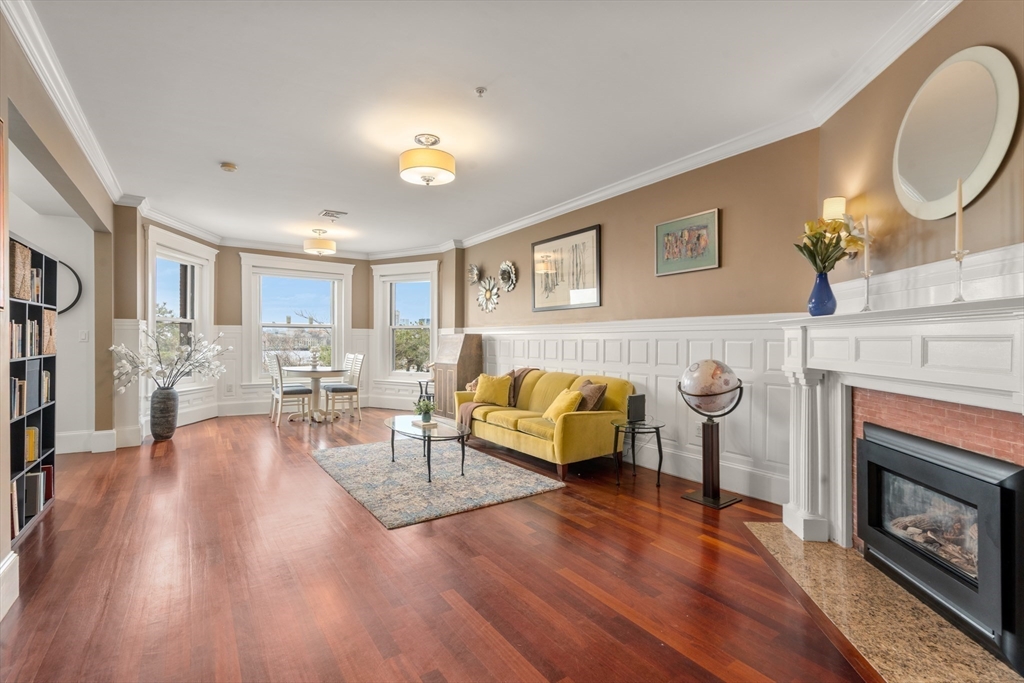 19 Bay State Road, Unit 4 Boston, MA 02215 - Photo 3 of 27