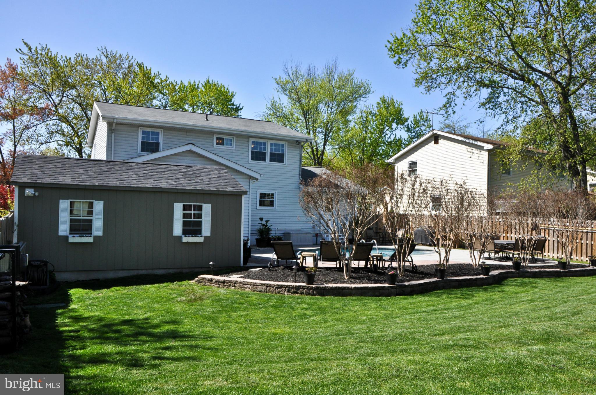 1305 Lee Road Sterling, VA 20164 - Photo 26 of 30 Exterior (Rear)