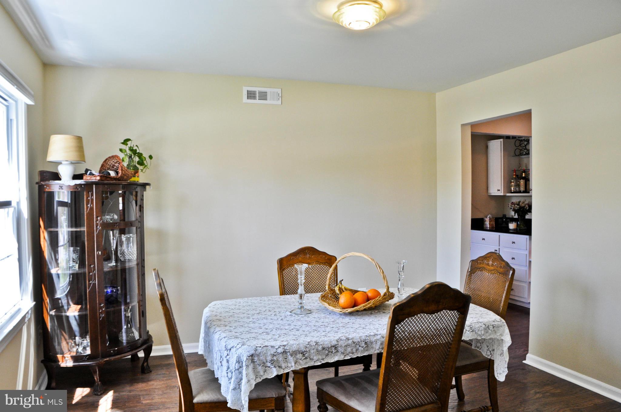 1305 Lee Road Sterling, VA 20164 - Photo 5 of 30 Dining Room