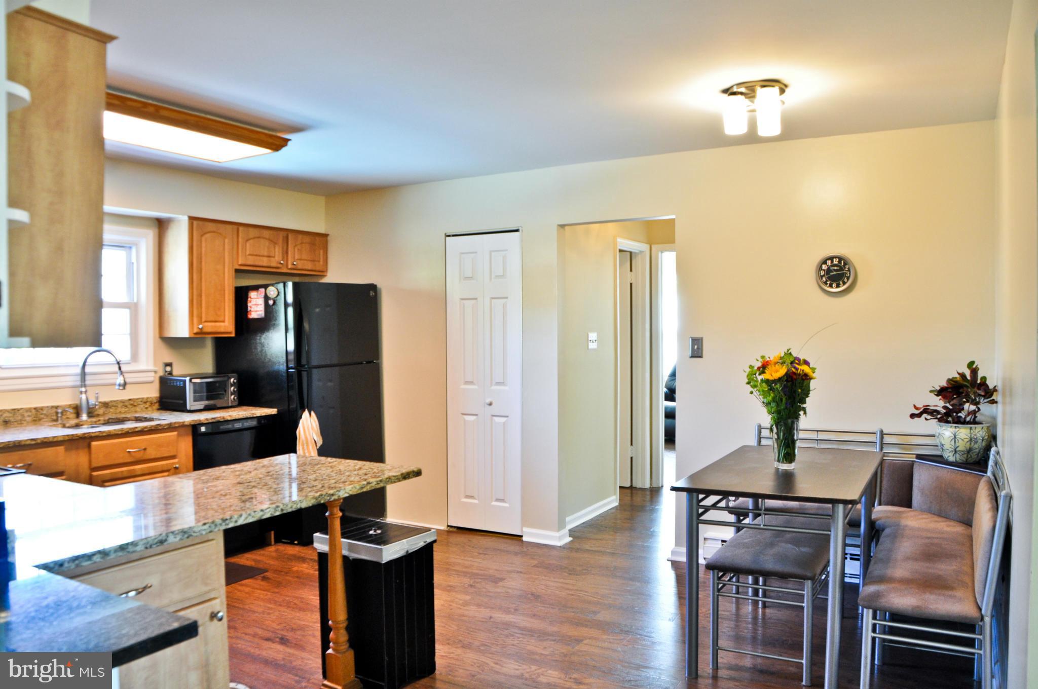 1305 Lee Road Sterling, VA 20164 - Photo 7 of 30 Kitchen