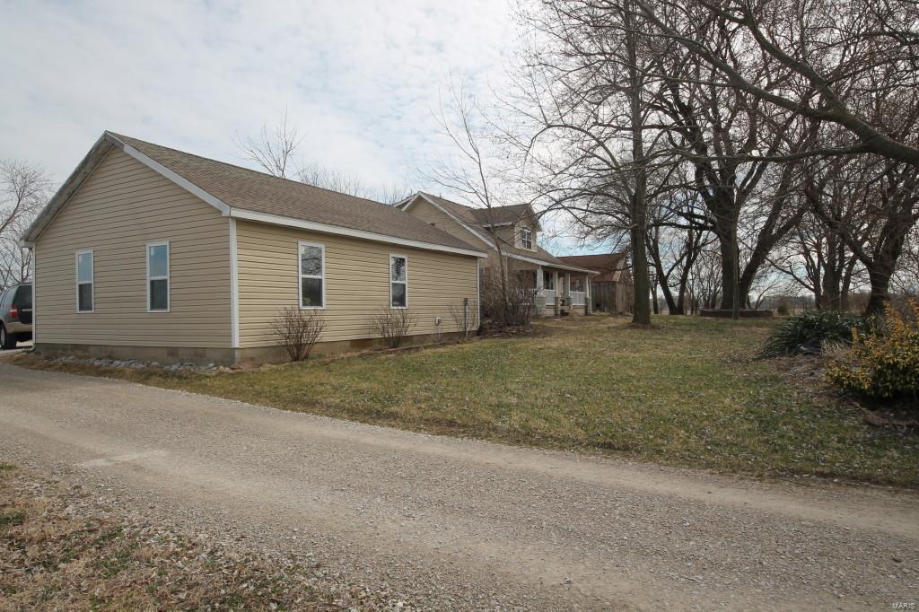 2461 Rentchler Road Belleville, IL 62221 - Photo 47 of 56