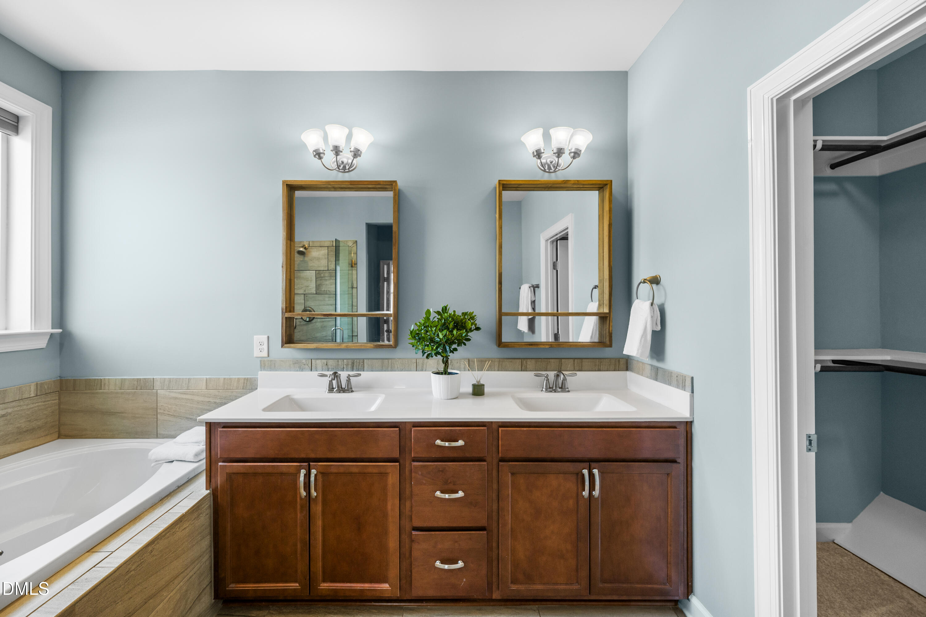 8035 Gilano Drive Raleigh, NC 27603 - Photo 28 of 41 28_27 -8035 gilano dr, interior, primary