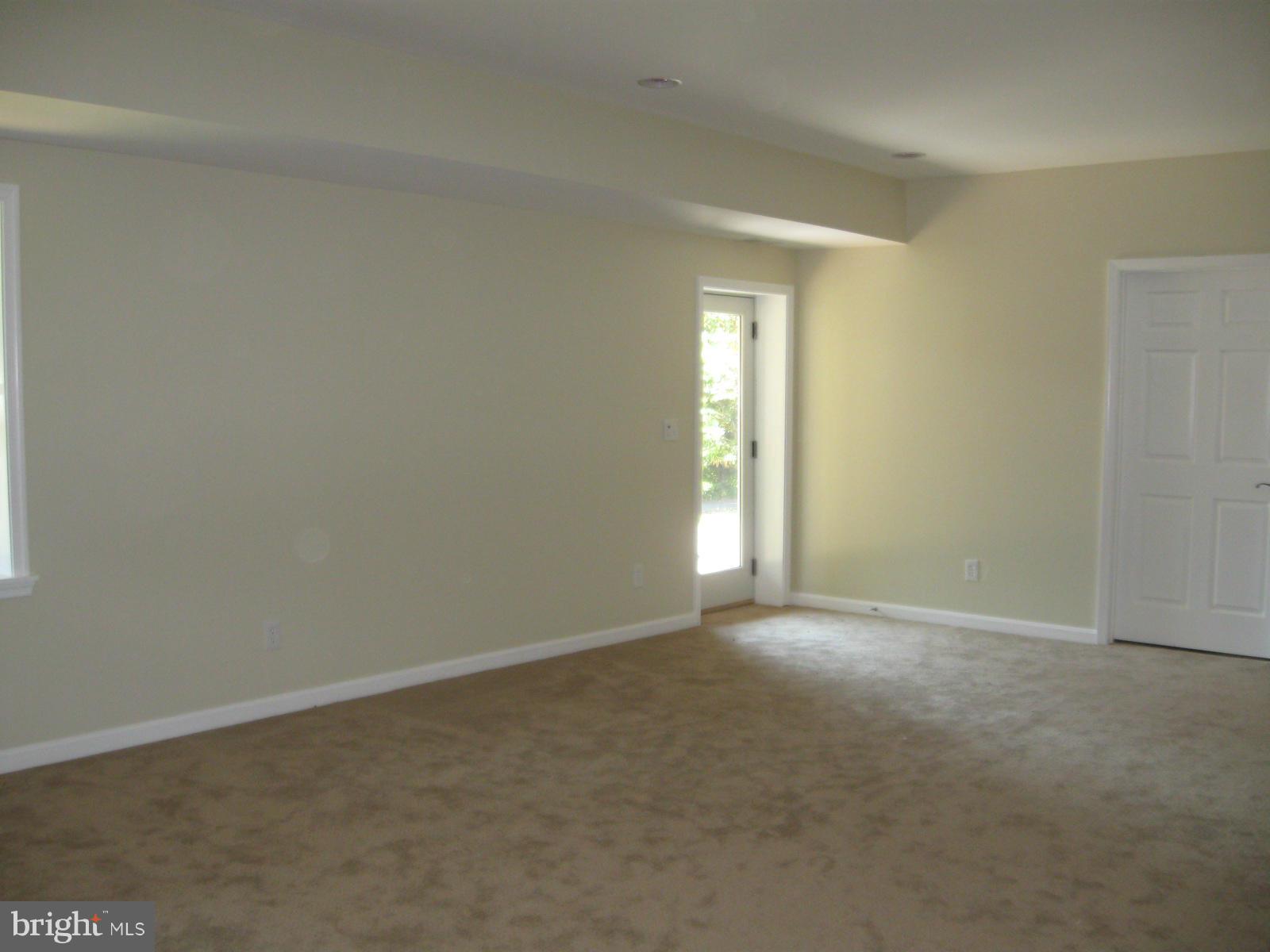 11611 Popes Head Road Fairfax, VA 22030 - Photo 21 of 24 Interior (General)