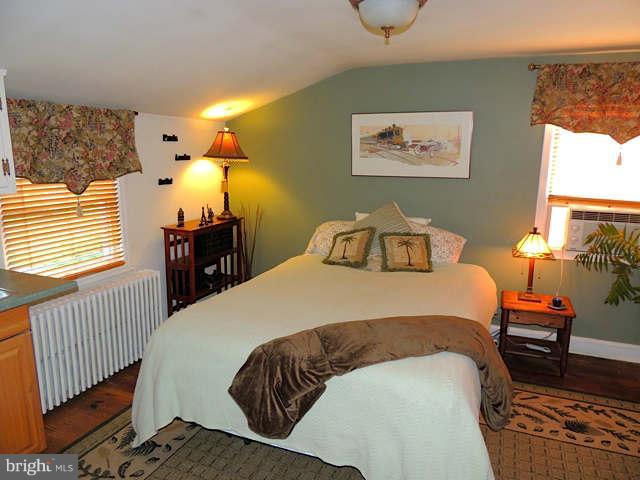 1691 Yakona Road Baltimore, MD 21286 - Photo 15 of 27 Bedroom