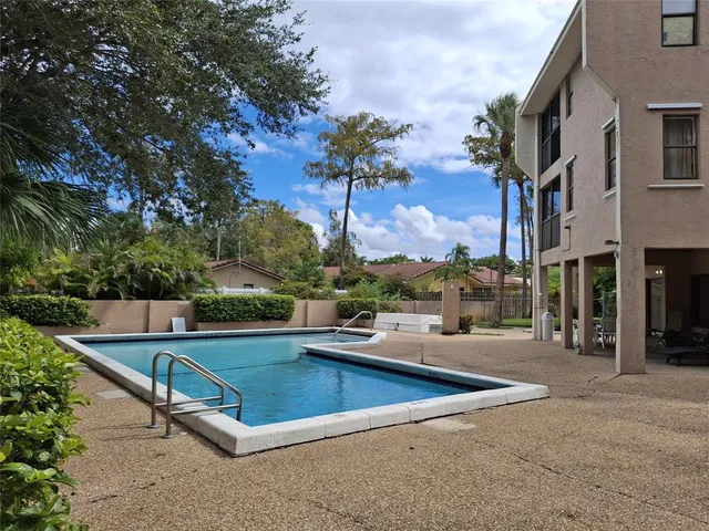 $2,600 | 8763 Shadow Wood Boulevard, Unit 202, Coral Springs, FL 33071