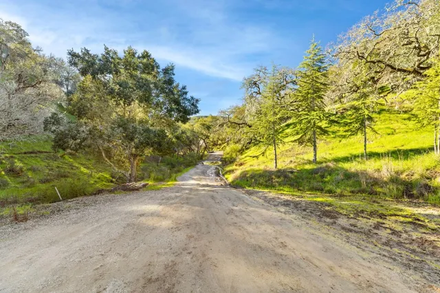 $1,550,000 | 4 El Vanada Road, Redwood City, CA 94062