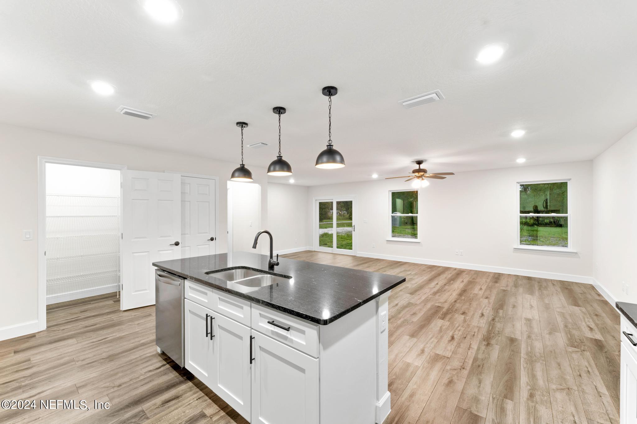 9032 Taylor Field Road Jacksonville, FL 32222 - Photo 6 of 24 DSC08645