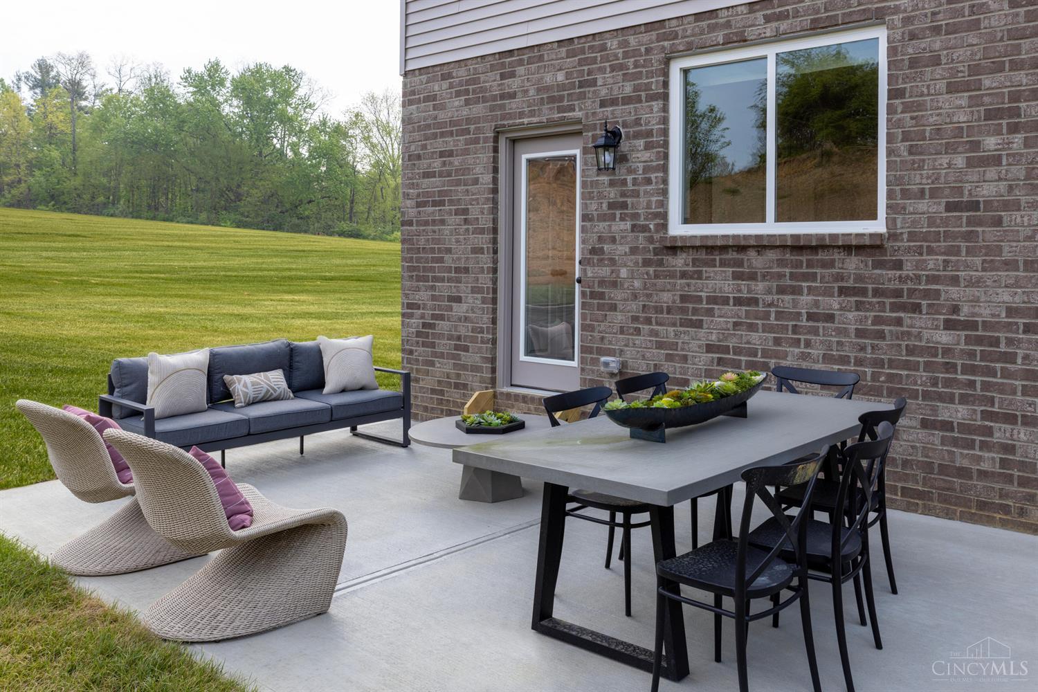 1251 Heather Ridge Cincinnati, OH 45233 - Photo 16 of 26 Gallery Image 16
