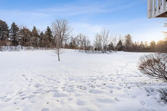 $290,000 | 1684 Covington Lane, Eagan, MN 55122