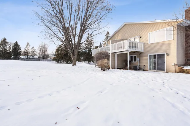 $290,000 | 1684 Covington Lane, Eagan, MN 55122