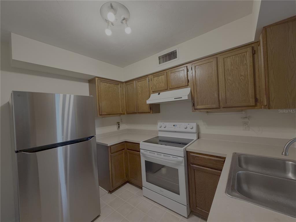8532 Northwest 35th Road Gainesville, FL 32606 - Photo 12 of 38 Gallery Image 12