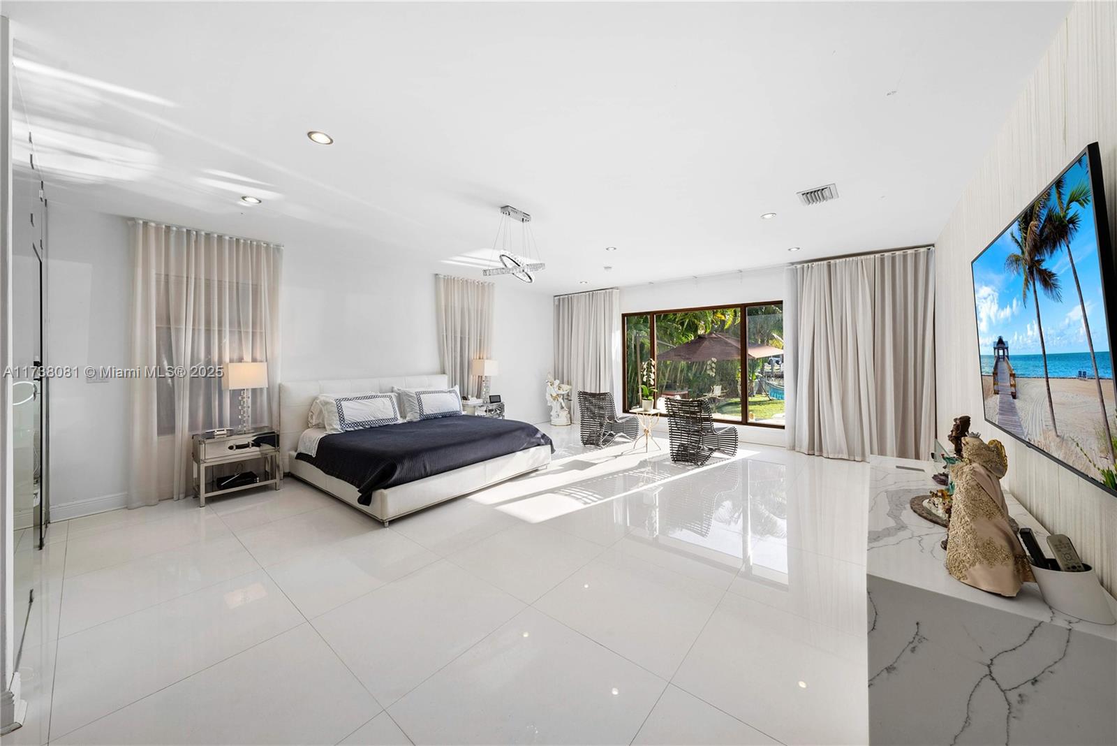 1070 Belle Meade Island Drive Miami, FL 33138 - Photo 15 of 32