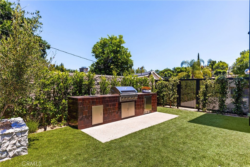 5421 Bothwell Road Tarzana, CA 91356 - Photo 113 of 145