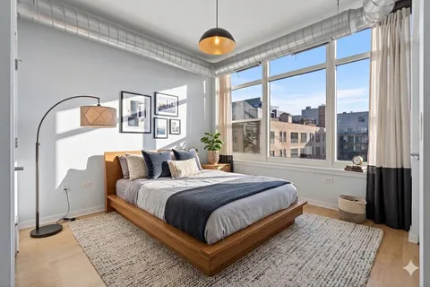 $3,500 | 909 West Washington Boulevard, Unit 804, Chicago, IL 60607