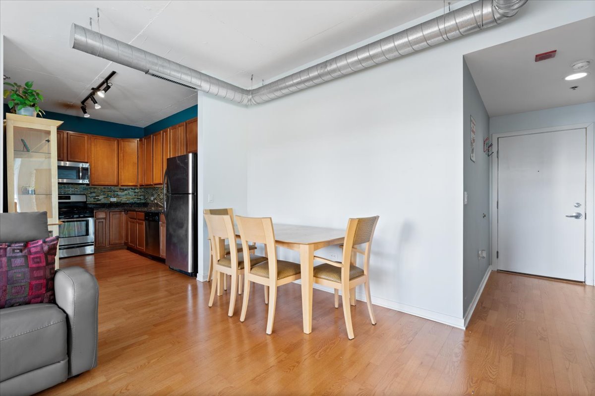 909 West Washington Boulevard, Unit 804 Chicago, IL 60607 - Photo 5 of 19