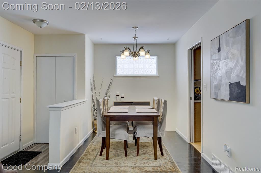 2863 Columbia Road Berkley, MI 48072 - Photo 6 of 34