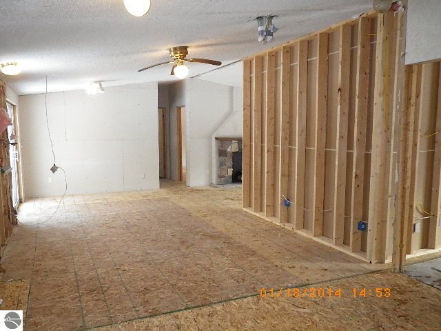 5250 Dale Road Beaverton, MI 48612 - Photo 9 of 15 1779970-8.JPG